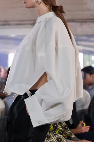 Look 6